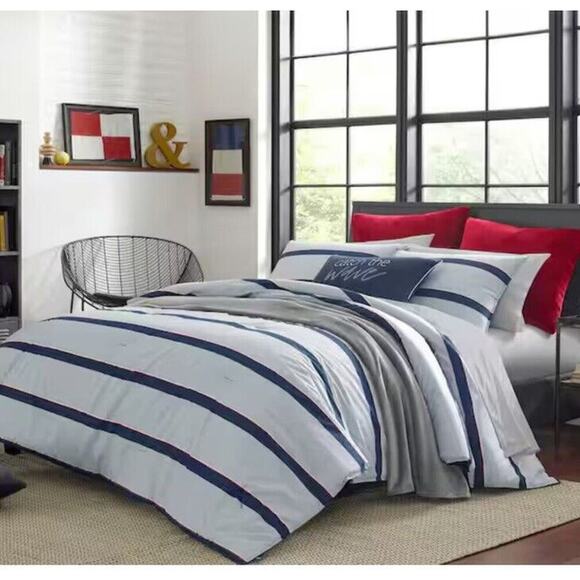 Nautica Red Ultra Soft Plush‎ European Pillow Covers 2 Extra Large 26”x26” - Picture 6 of 6